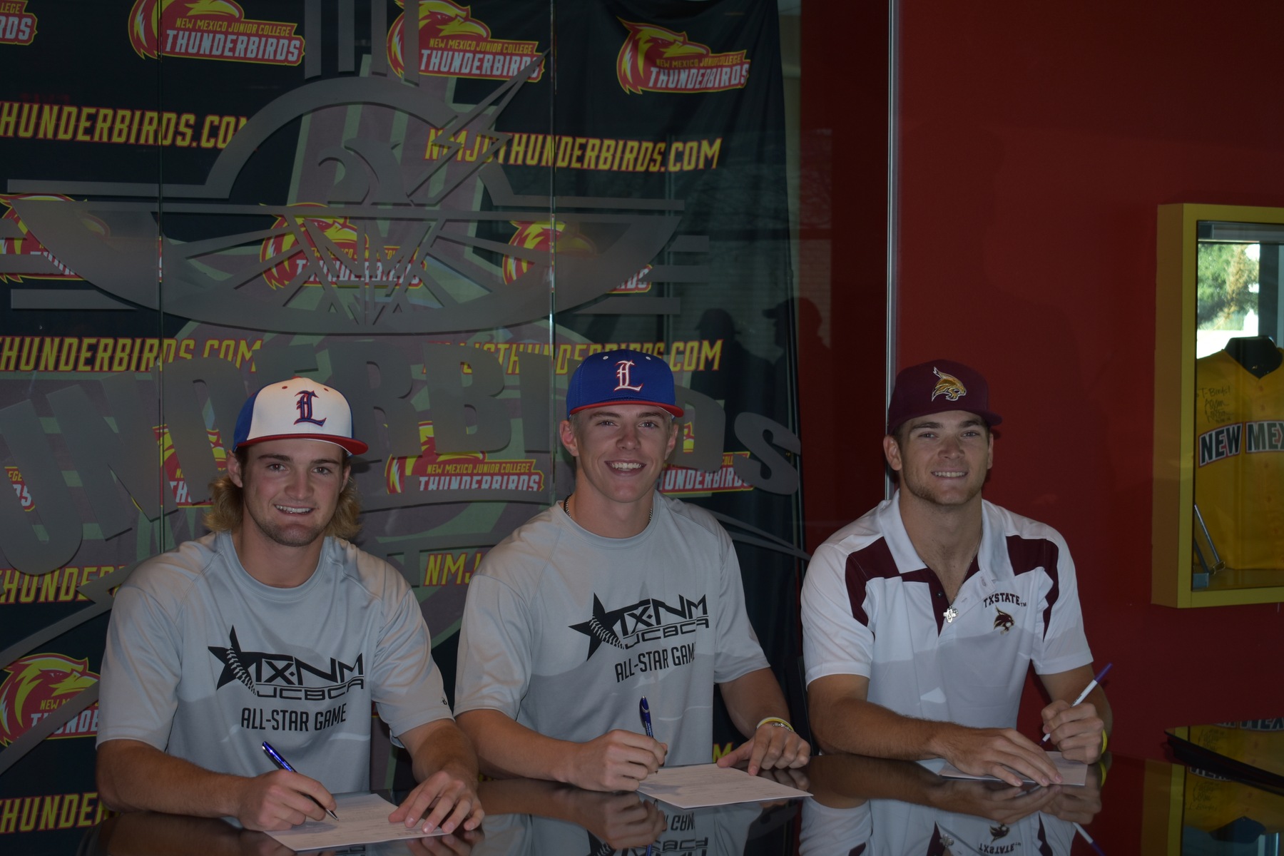 Acrey, Stephenson and Stivors All Sign NCAA Letters of Intent for Fall 2019!