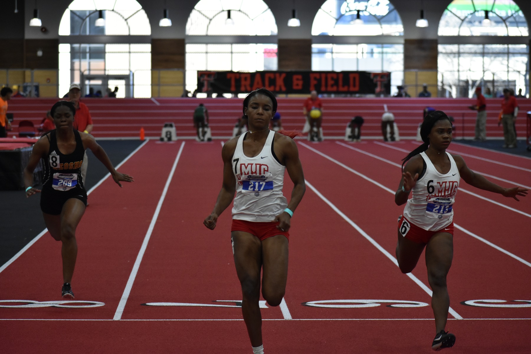 Lady T-Birds Ranked No. 1; Jacobs earns USTFCCCA Athlete of Week